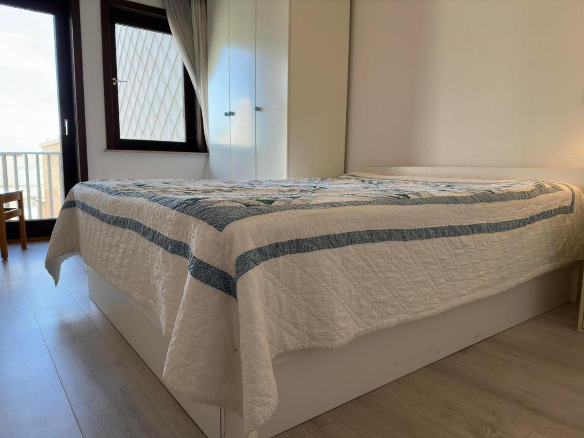 Windjammer 601 نيوبورت المظهر الخارجي الصورة